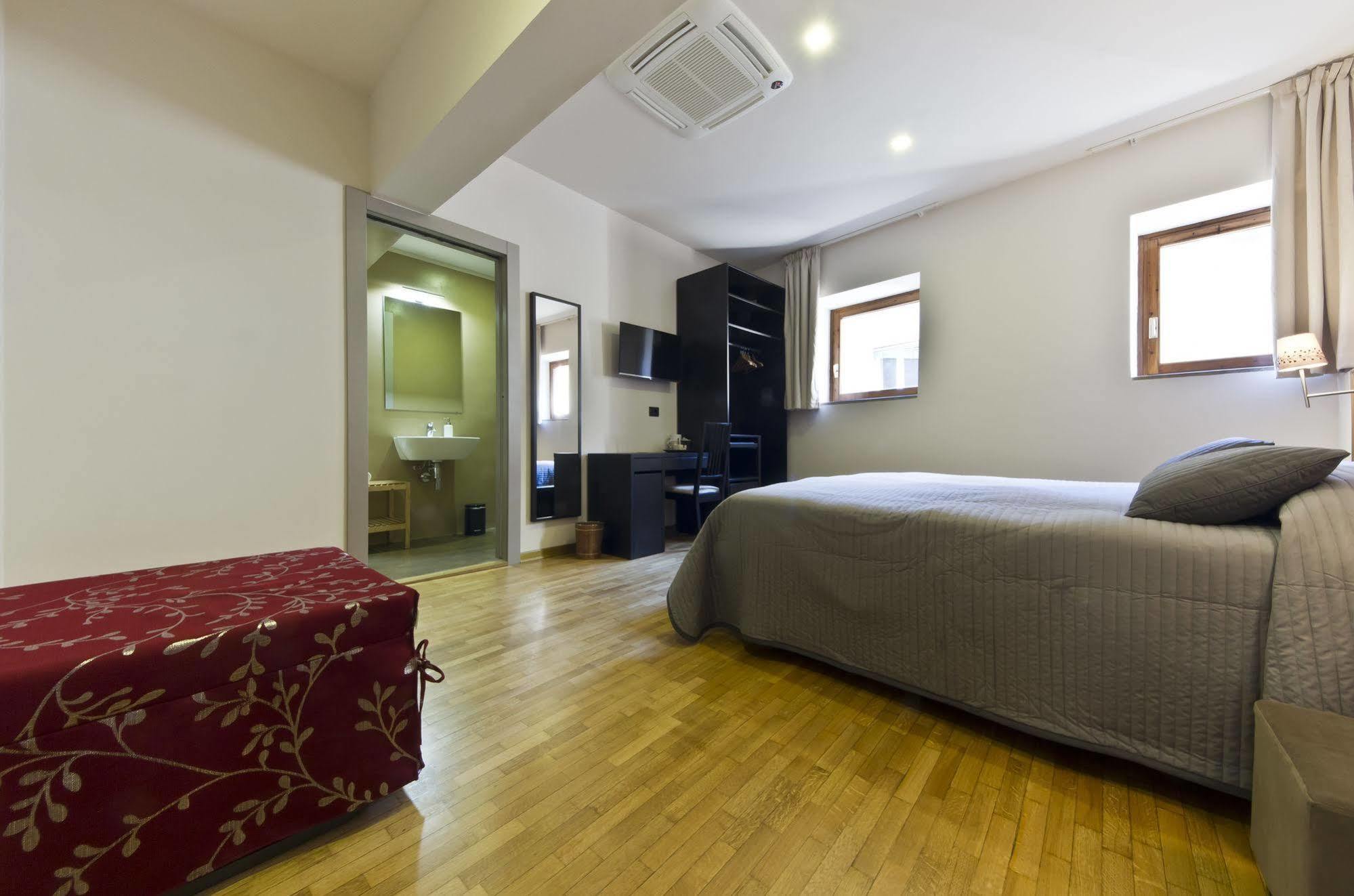 Siena Gallery - Rooms Only المظهر الخارجي الصورة